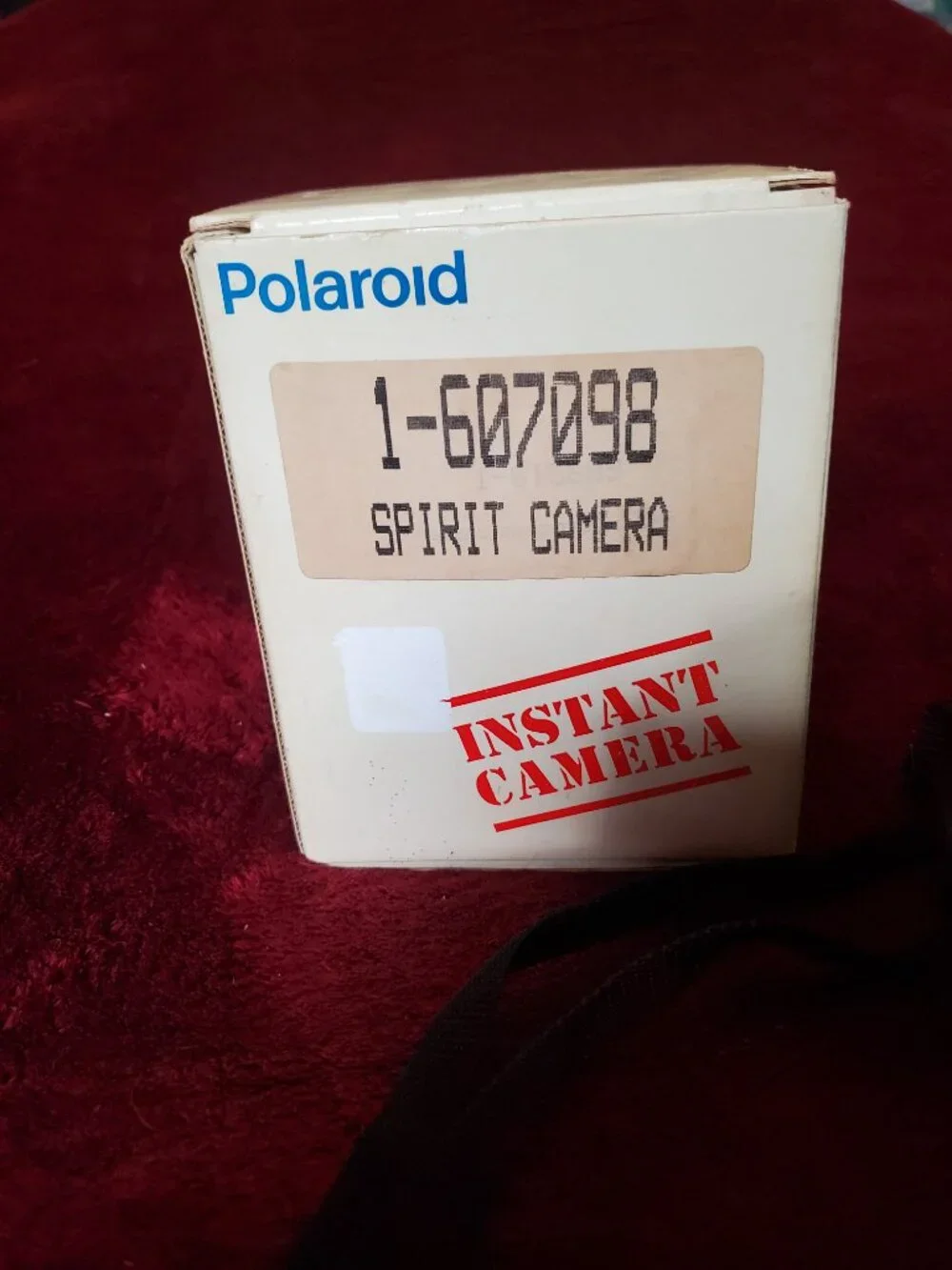 Polaroid Spirit 600 CL Instant Camera with Box and Strap-Excellent Condition